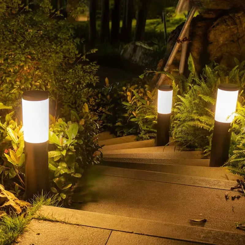 Lampes Solaires LED Extérieures – Éclairez Vos Allées avec Élégance & Énergie Naturelle